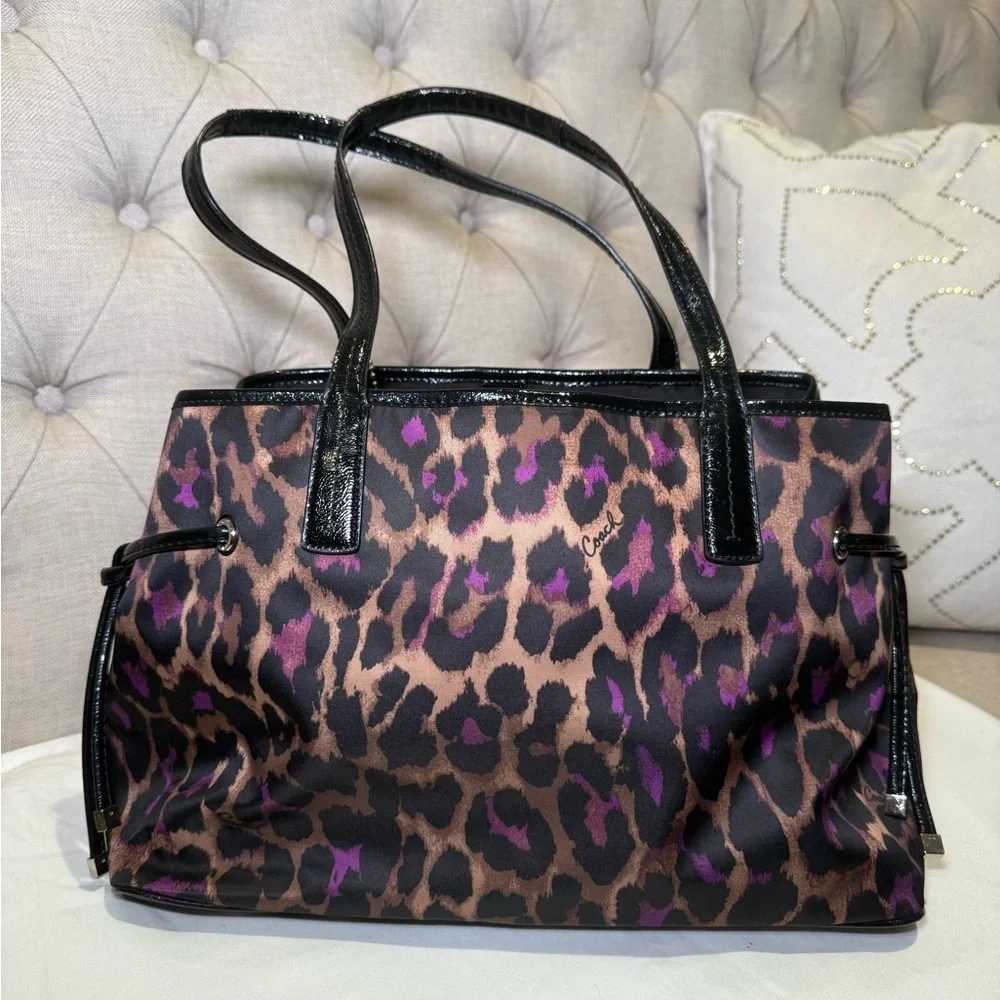 Coach Leopard Print Tote Bag – Purple & Brown Cheetah, Patent Trim, F25281 - Picture 2 of 11